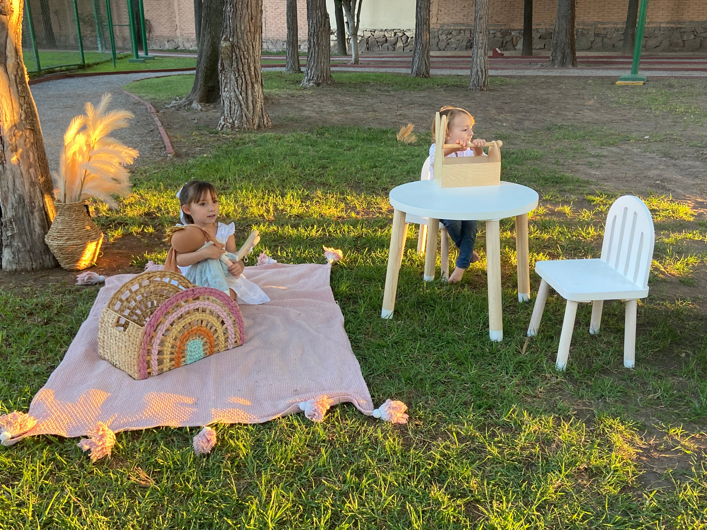 Mesa redonda con 2 silla SOBRE PEDIDO