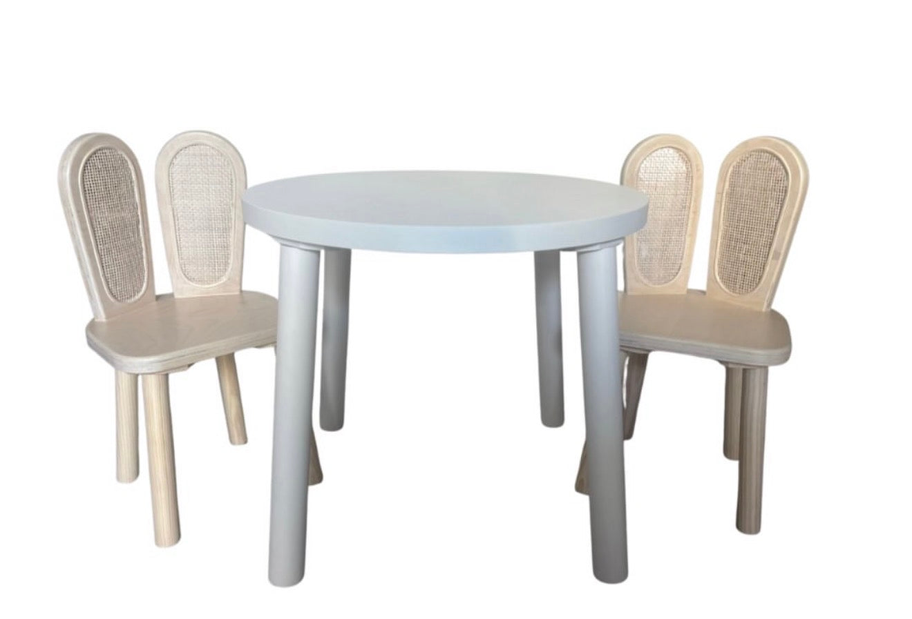 Mesa redonda con 2 sillas de conejo Ratan
