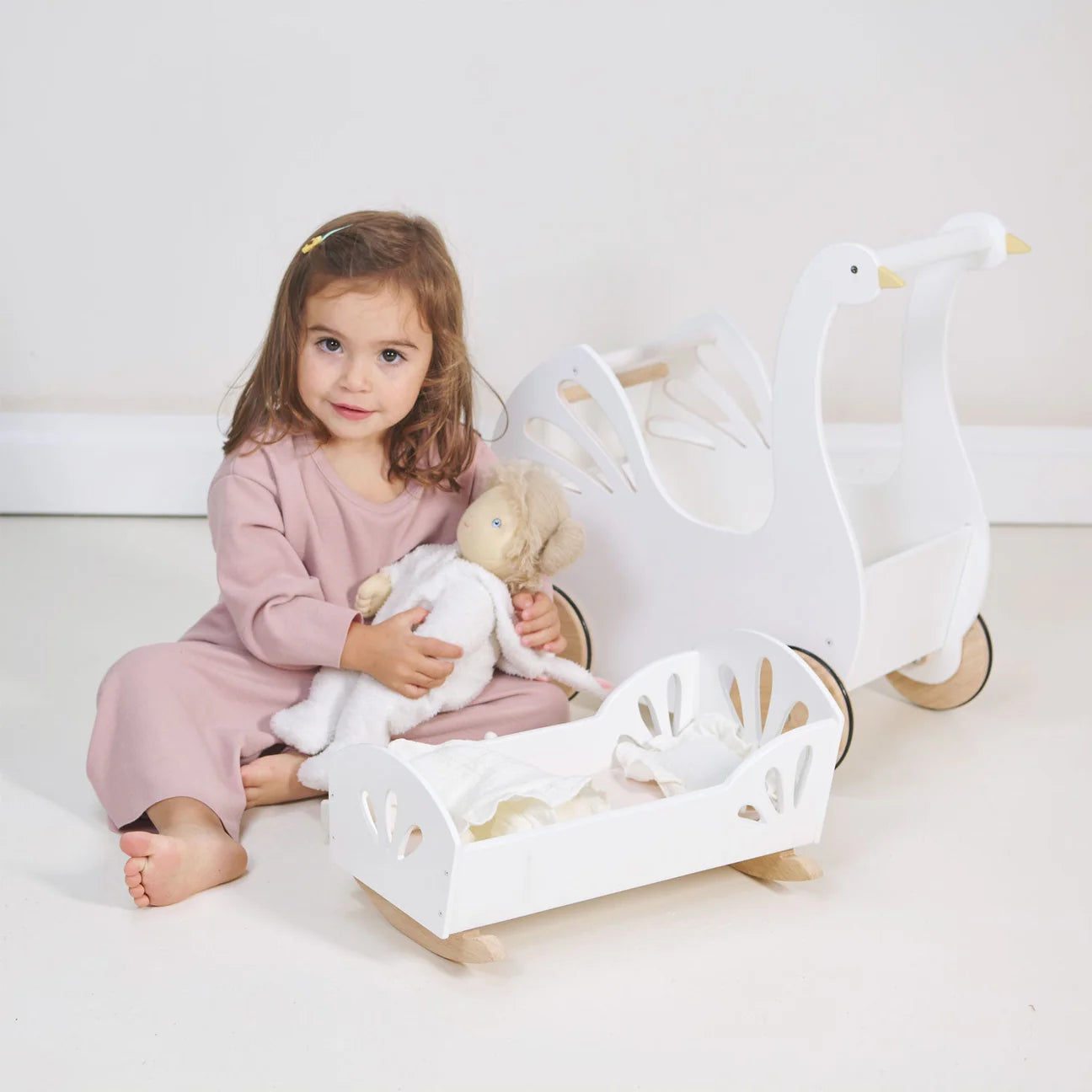 Cuna para muñecas dulce cisne