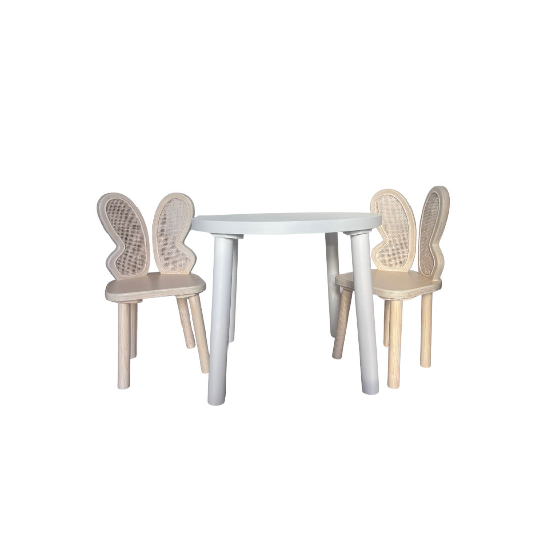 Mesa redonda con 2 sillas de mariposa ratan